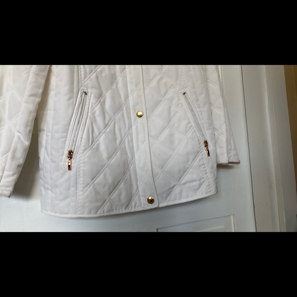 Liz Claiborne winter white quilted lightweight jacket - Picture 8 of 9